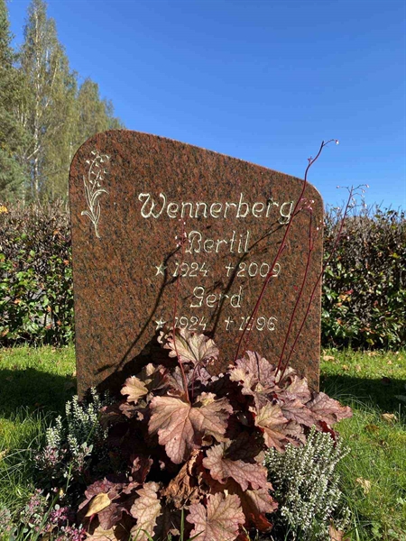 Grave number: 1 22    114