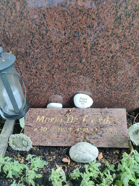 Grave number: VK E    82, 83, 84