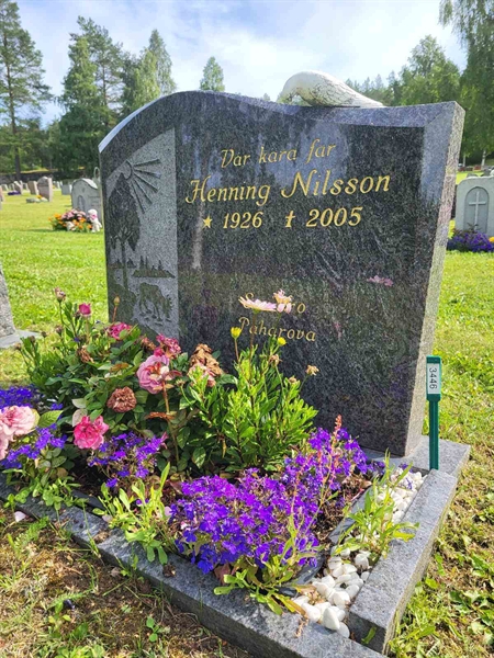 Grave number: 001 4  3446