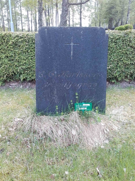Grave number: KA 01     5