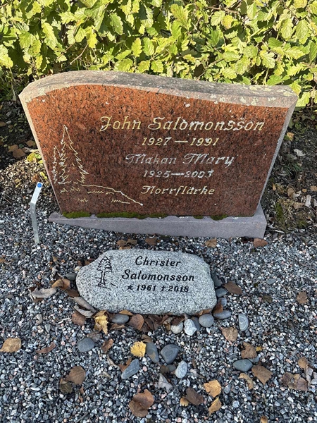 Grave number: 4 N NE    26