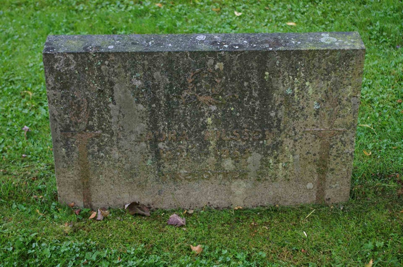 Grave number: 1 09   303