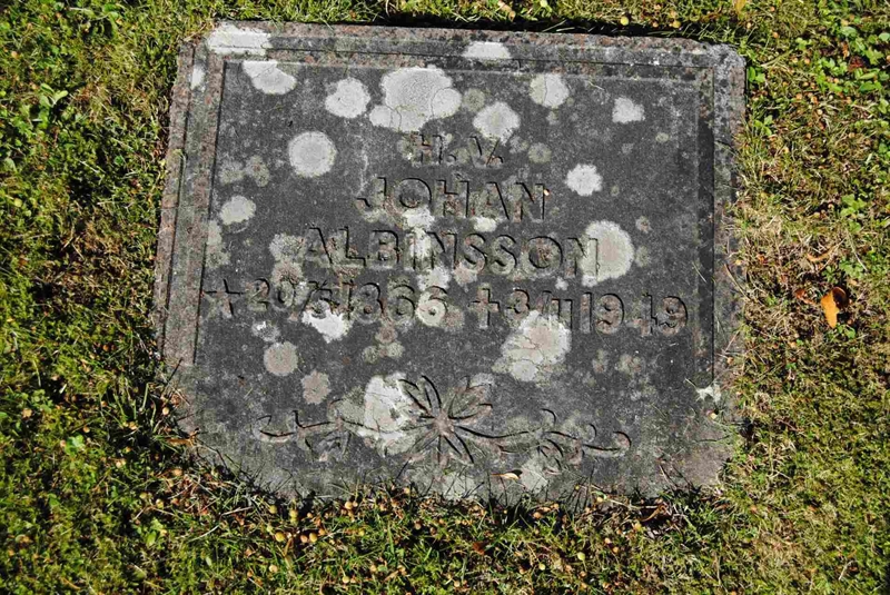 Grave number: 1 09    66
