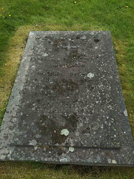 Grave number: 1 07     8