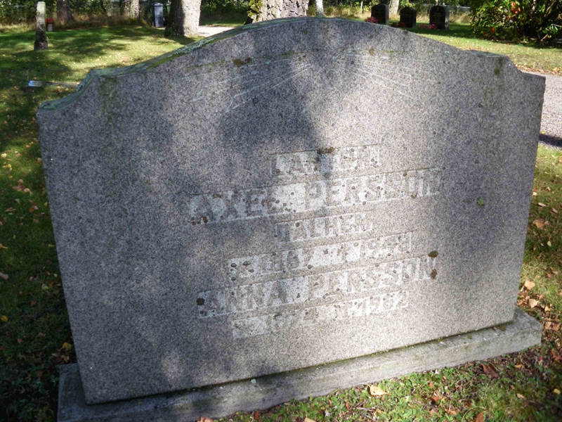 Grave number: SB 01    29