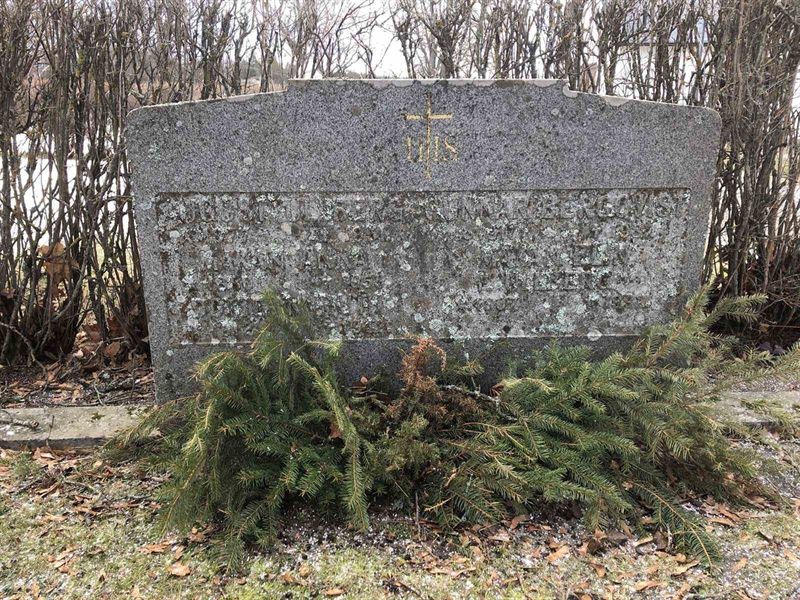 Grave number: H 2    10-10B