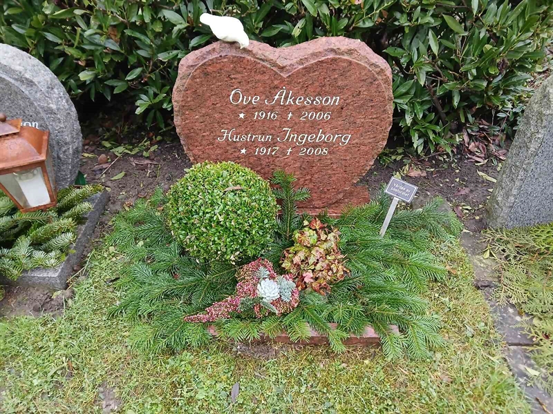 Grave number: FE K    49