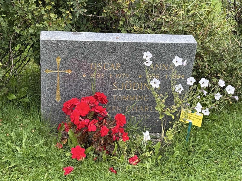 Grave number: IN 23   530