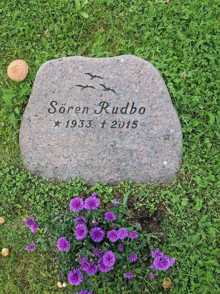 Grave number: 451 12 15B