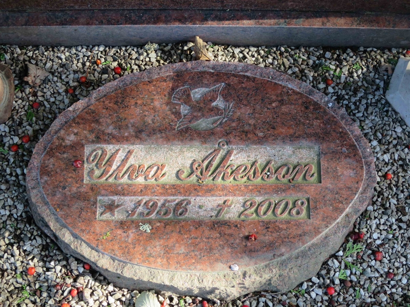 Grave number: HK M   101, 102, 102B