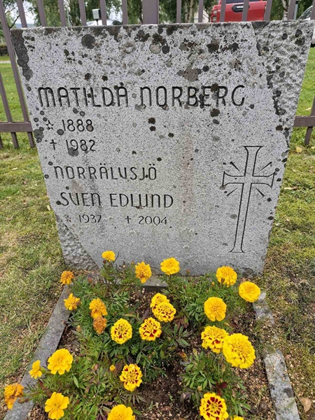 Grave number: AK D  5053