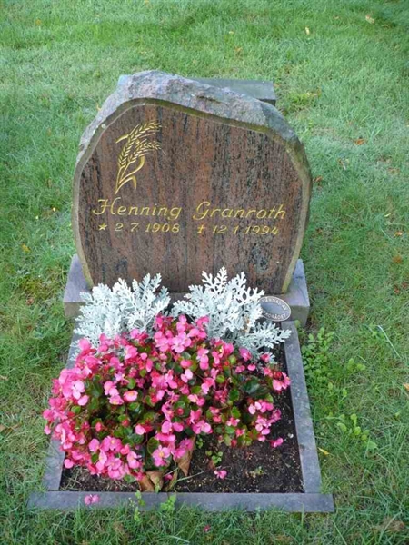 Grave number: VK F    66