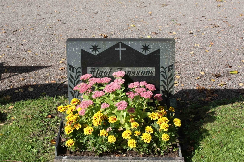 Grave number: 1 K H   98