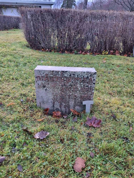 Grave number: 1 12  145