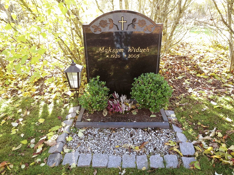 Grave number: HNB RIII    15