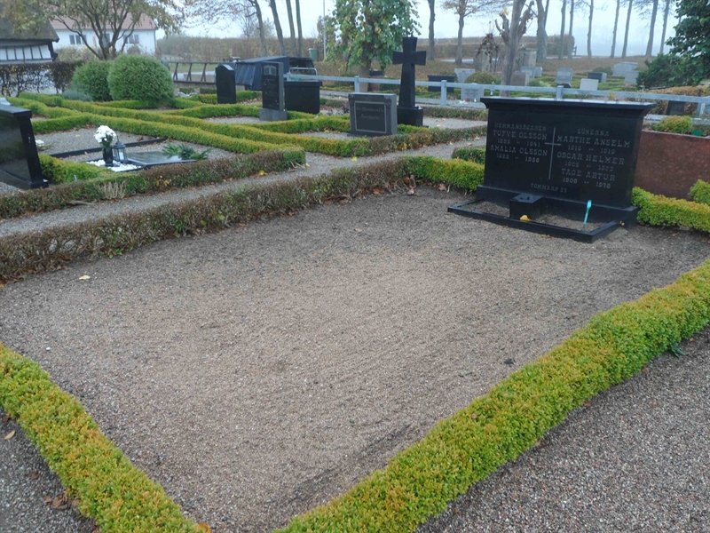 Grave number: ÖT GVK5  35:1, 35:2, 35:3, 40:1, 40:2, 40:3