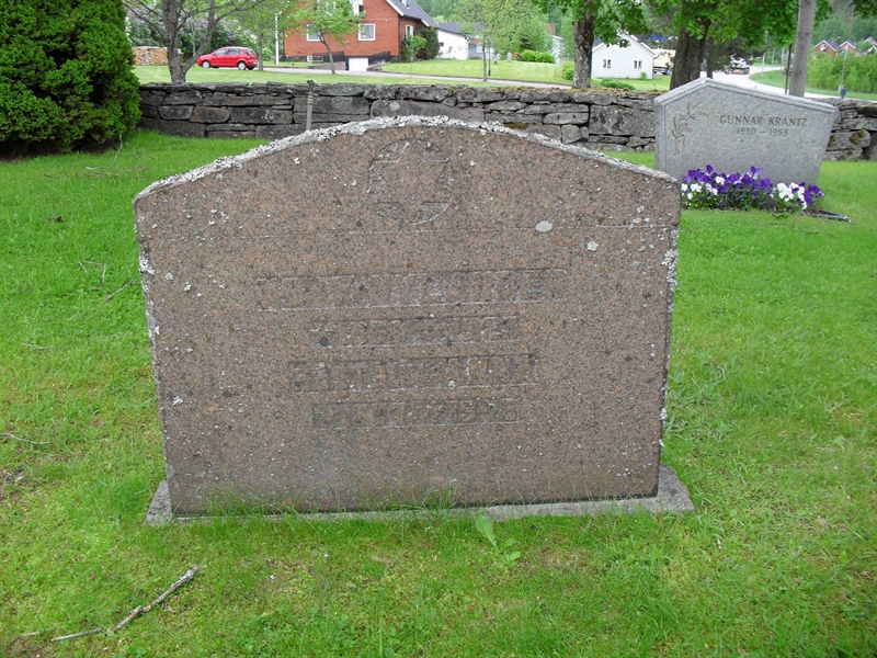 Grave number: SU 02   193, 194