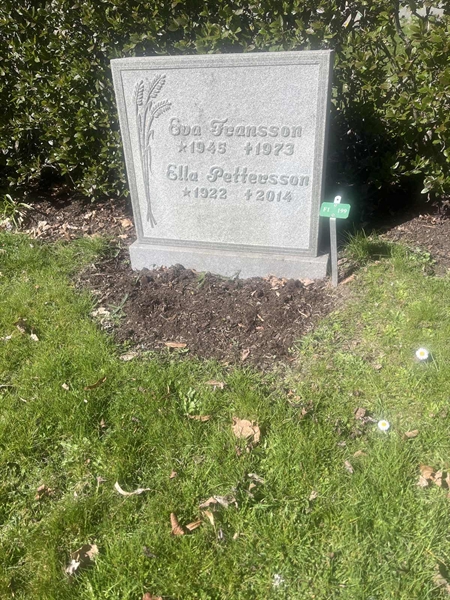 Grave number: 1 3 F1 199