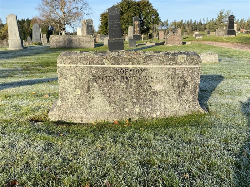 Grave number: 4 Ga 01    13-15