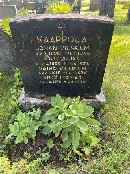 Grave number: N 5 2 321