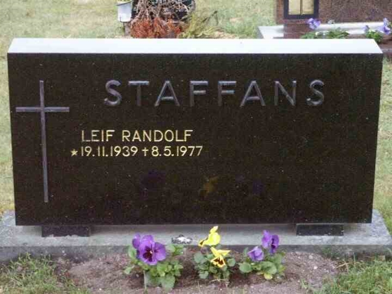 Grave number: 1 GB1 04     34-35