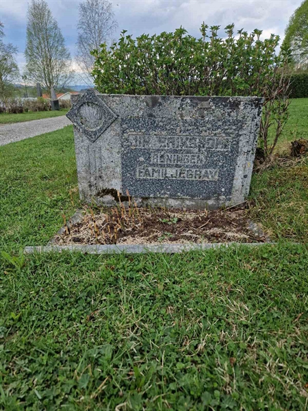 Grave number: 501 09 1422-1424