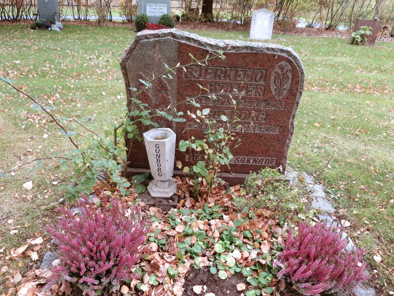 Grave number: HNB I    16