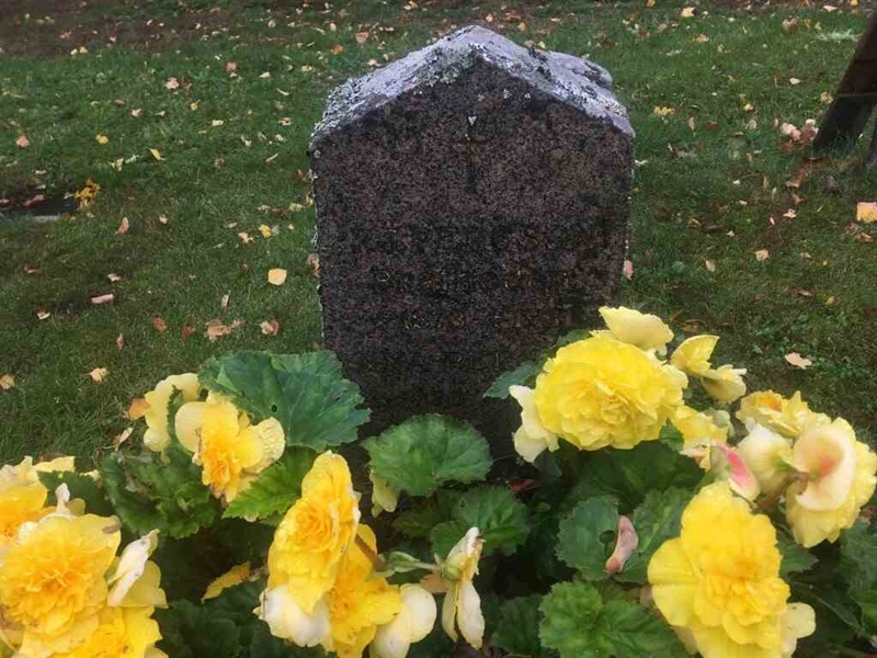 Grave number: 01 6    72