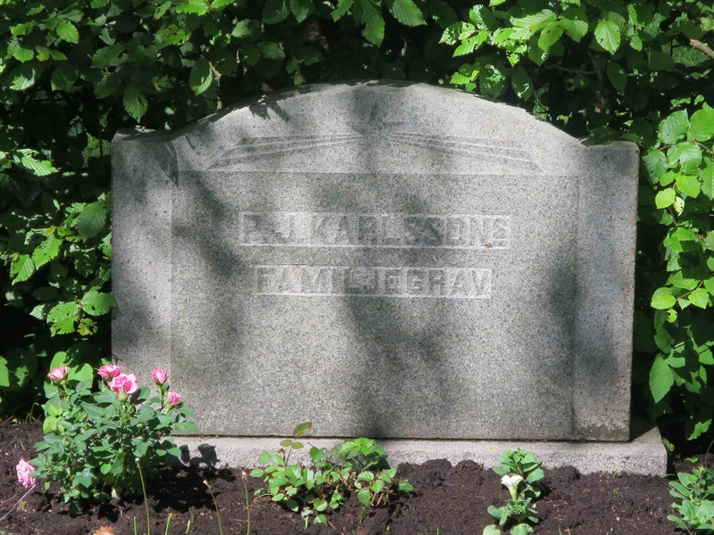 Grave number: HÖB 29    11