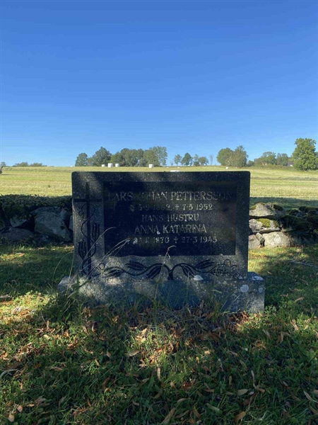 Grave number: SKÄ A    36-37