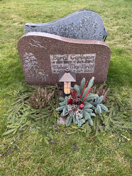 Grave number: Ärt 60 32    45+46