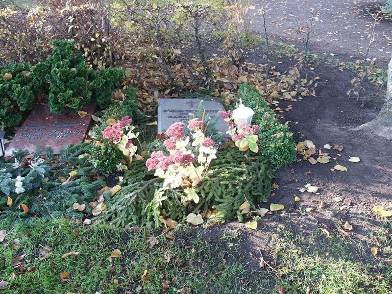 Grave number: KK NV I B    15