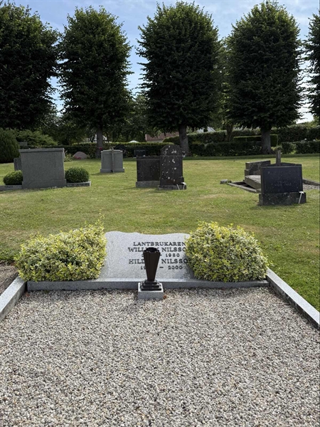 Grave number: ON C   308, 309
