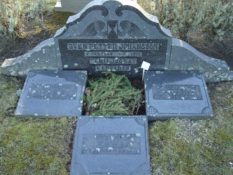 Grave number: KU 05    24, 25