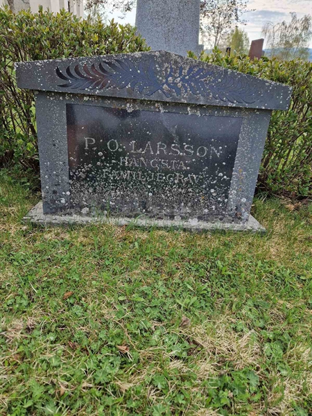 Grave number: 501 01 206-208