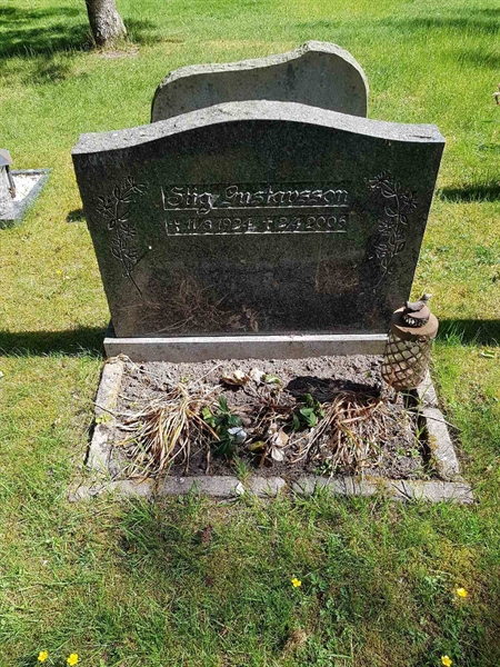 Grave number: 01 14162