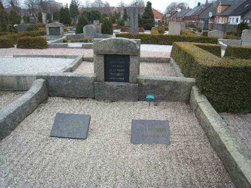 Grave number: VK III    54