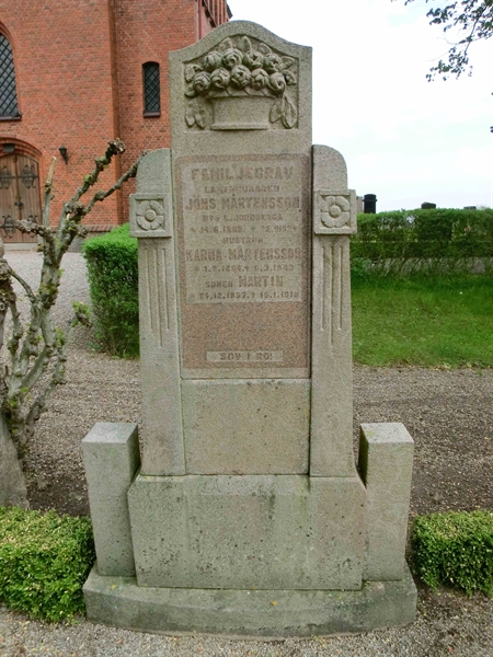 Grave number: KÄ F 137-142
