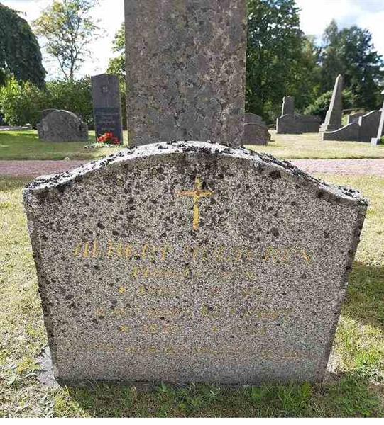 Grave number: AL 1    92-93