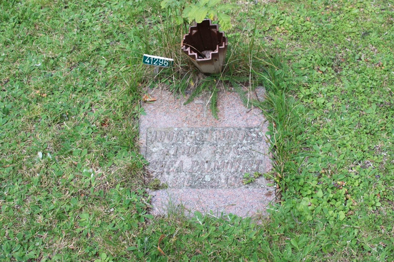 Grave number: Ö U05    72