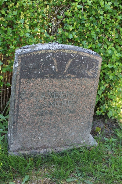 Grave number: A N  668