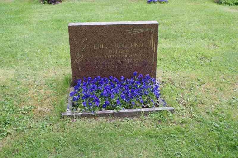 Grave number: 1 D 3  2141-2142