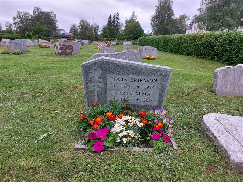 Grave number: FÖ 7   115, 116