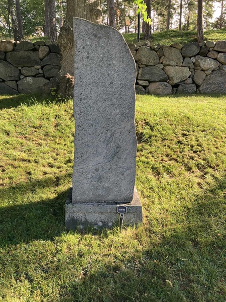 Grave number: 1 11     9, 10