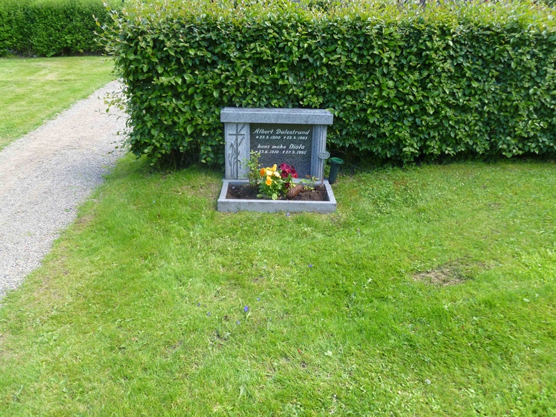 Grave number: ROG C   25, 26