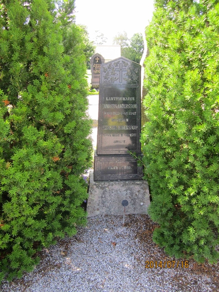 Grave number: 10 B   137