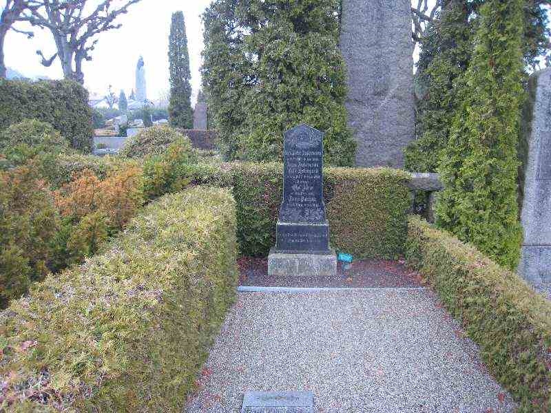 Grave number: NK IV   220