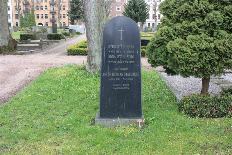 Grave number: Ö 03i    24, 25, 26