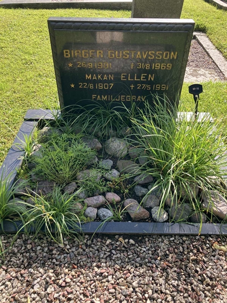 Grave number: 1 07    15