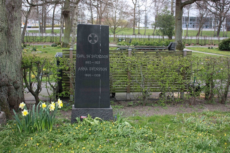 Grave number: Ö YÄ    43, 44